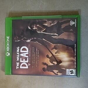 The Walking Dead The complete first season plus 400 days xbox one.